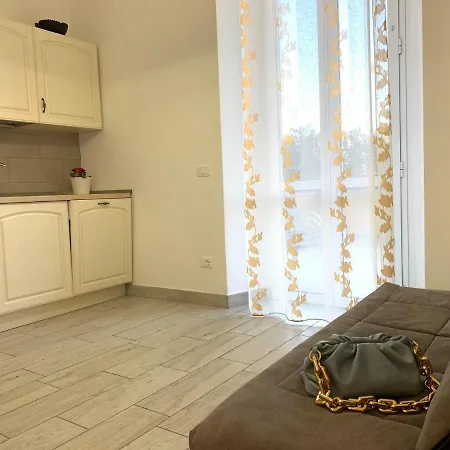 Sapore Di Mare 3* 莱万托