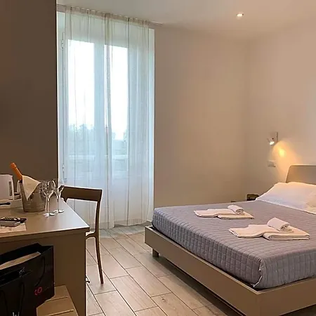 Sapore Di Mare Bed and Breakfast Λεβάντο